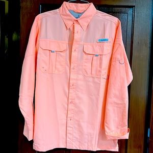 Men’s Fourche Mountain Long Sleeve Button Down Fishing Shirt. NWOT